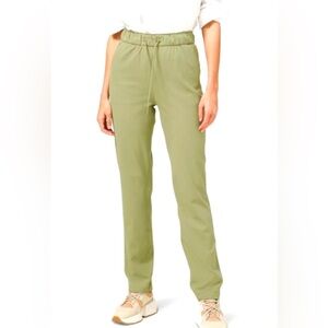 L1  Lululemon Keep Moving Straight Leg Joggers